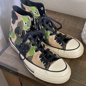 Size 8 Camo High Top Converse